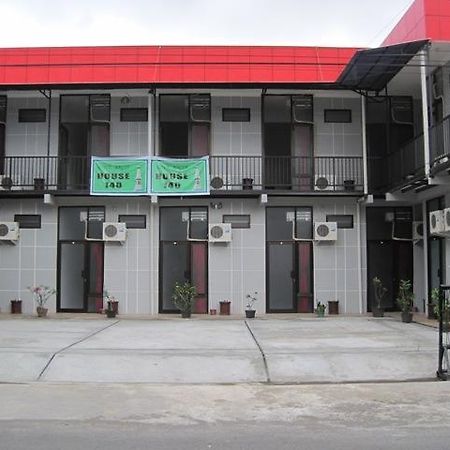 House 140 Hotel Baturetno Exterior photo