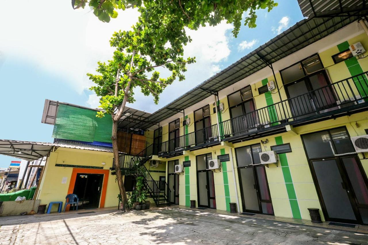 House 140 Hotel Baturetno Exterior photo